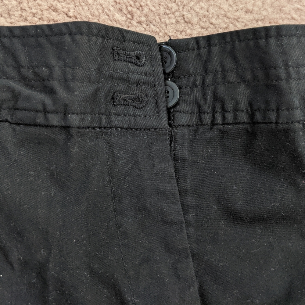 Pants- Capri - Picture 2 of 3